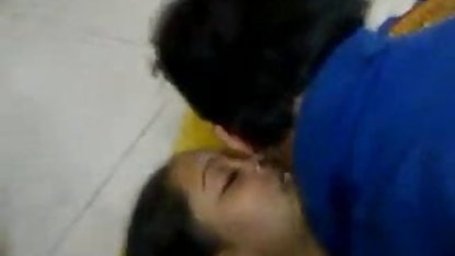 वे सेक्सी फिल्म हिंदी वीडियो में उसे बताते हैं कि आकर्षण में विफलता है