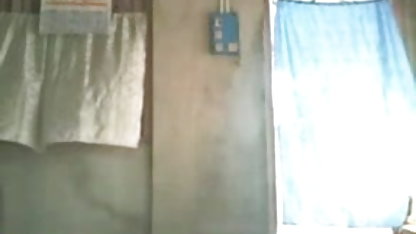 गीले हिंदी सेक्सी फिल्म देखने के लिए स्तन के साथ समाप्त होने वाले खेल