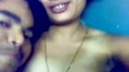 अपार्टमेंट विक्रेता को लगता है कि वह मेरे साथ कुछ करना चाहती हिंदी ब्लू सेक्सी हिंदी है।