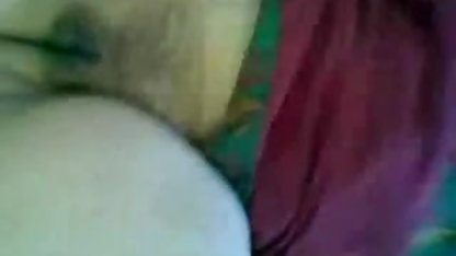 स्तन एक मद्रासी में सेक्सी फिल्म शानदार काले रंग में गिर गए