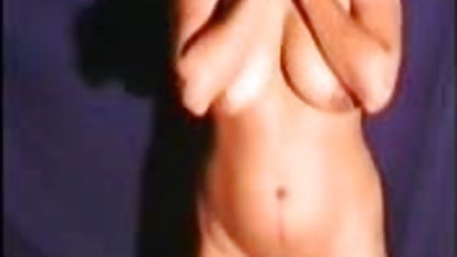 जवान लड़की की चूत में परिपक्व सेक्सी वीडियो मद्रासी फिल्म दूध