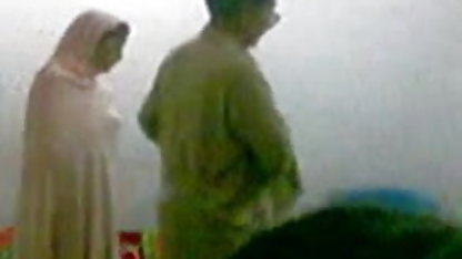 चूत से भर रहा है बॉलीवुड सेक्सी फिल्म हिंदी