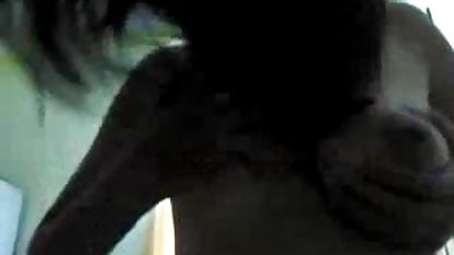 वह अभी हिंदी पिक्चर फिल्म सेक्सी भी अपने स्तन नहीं दिखाना चाहती है