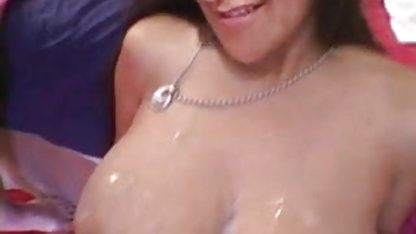 अमिया माइली के पास एक जबरदस्त गधा है और वह इसे अच्छी तरह से जानती है सेक्सी फिल्म वीडियो हिंदी