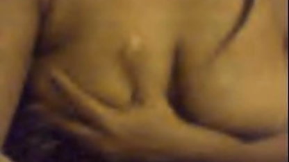 मेरी पत्नी का कहना है कि हिंदी में सेक्सी फिल्म हिंदी में यह उत्तेजक नहीं है