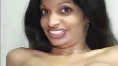 मेरी पत्नी अकेले स्त्री रोग विशेषज्ञ के पास जाना चाहती हिंदी फिल्म सेक्सी हिंदी फिल्म है