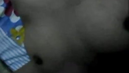 नीली सेक्सी फिल्म हिंदी में सेक्सी फिल्म हिंदी में आंखों वाली सुंदरता खुद को एक कास्टिंग के लिए प्रस्तुत करती है