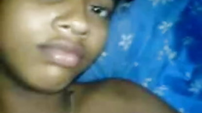 झाड़ियों के बीच पोज देते सेक्स पिक्चर मूवी सेक्स हुए