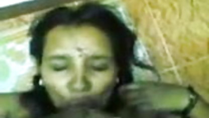 बाथरूम में हिंदी फिल्म सेक्स वाली तिकड़ी