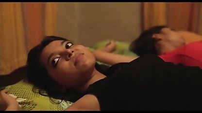 आसा अकीरा अपने दो बॉलीवुड सेक्सी फिल्म गिरे हुए साथियों के साथ एक त्रिगुट कर रही है