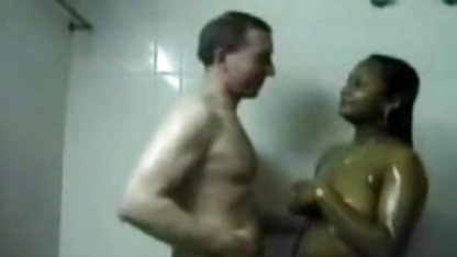 कुछ गंदा शौक ... हिंदी में सेक्सी फिल्म का वीडियो