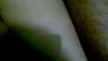 क्या आप मुझे थोड़ा चुंबन दे सकते हैं, कृपया? हिंदी वीडियो फुल मूवी सेक्सी