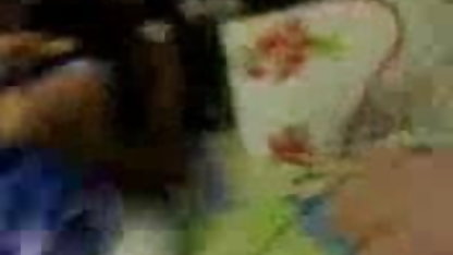 आपके पास सेक्सी हिंदी फीचर फिल्म एक शांत बियर भी नहीं है