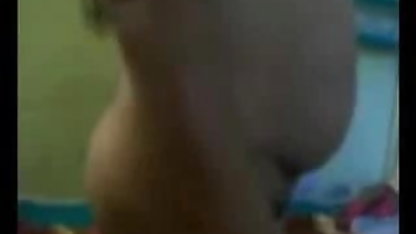 नवविवाहित मद्रासी में सेक्सी फिल्म के रूप में उसकी पहली सुबह