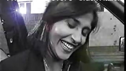 वे उड़ते हैं या कोई सेक्स फिल्म तैरते हैं?