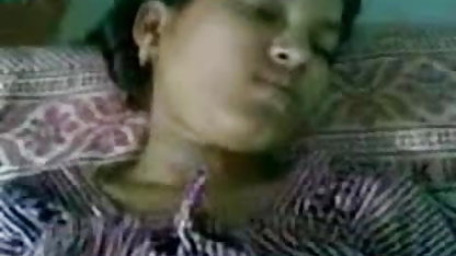 कभी गायक, हिंदी पिक्चर में सेक्सी कभी वेश्या