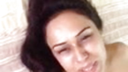 इस काली मिठाई की चूत सेक्सी मूवी दिखाओ सेक्सी से माली धूल हो जाता है