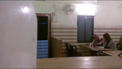 शौचालय हिंदी सेक्स पिक्चर में सहपाठी कमबख्त