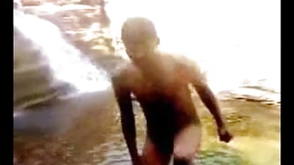 श्यामला हॉलीवुड सेक्सी पिक्चर हिंदी में सड़क पर मुक्त करने के लिए प्रदान करता है