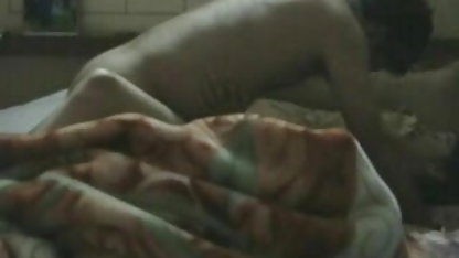 निकिता सेक्सी मूवी वीडियो हिंदी में अपने बिस्तर में आराम करती है