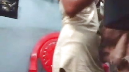 इस महिला के साथ हिंदी सेक्सी फुल मूवी पत्र प्रवेश करता है