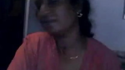 फिशनेट स्टॉकिंग्स हिंदी की सेक्सी मूवी के साथ मेरी पत्नी