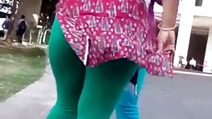 मेरी पत्नी बहुत बोती है, यहां तक ​​कि बाथटब में भी मुझे चूसना पड़ता है सेक्सी हिंदी मूवी में