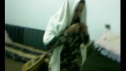 पागल लोगों को सेक्सी चाहिए हिंदी फिल्म पागल करने वाली छोटी कुतिया