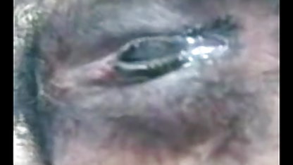 एक फिल्म हिंदी सेक्सी फिल्म मेज के बगल में seducing