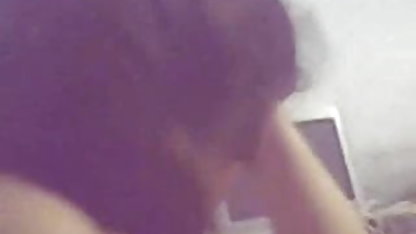 प्यारी गोरी खुली सेक्सी फिल्म की वीडियो दिखाओ टांगें