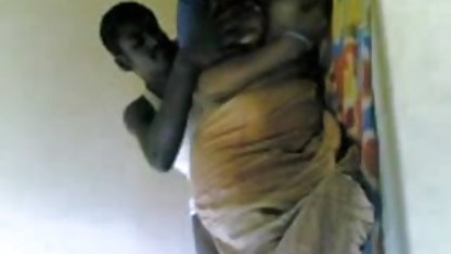 दिवंगत अंबर रेने को हिंदी सेक्सी बीएफ फिल्म श्रद्धांजलि