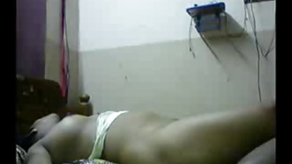 स्कर्ट के नीचे कुछ भी नहीं हिंदी वीडियो सेक्सी फुल मूवी