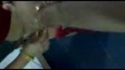 उसके साथी द्वारा सेक्सी हिन्दी पिक्चर फिल्म पकड़ा गया