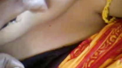 जुनून से कुचल दिया सेक्सी हिंदी मूवी में