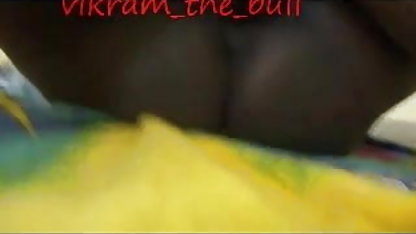 यह देखने के लिए कि मेरी लड़की की पैंटी के मद्रासी में सेक्सी फिल्म नीचे क्या है