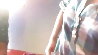 उसके वीडियो में सेक्सी फिल्म हिंदी सभी छेदों को टपकाना