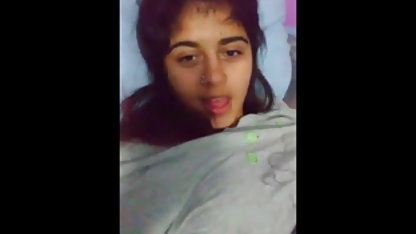 शरद ऋतु की सेक्सी हिंदी फुल दोपहर एक उँगली बनाना