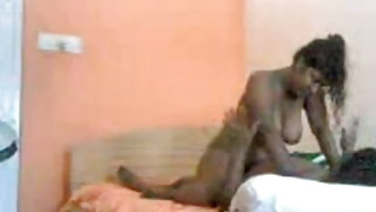 सबसे हिंदी में सेक्सी बीएफ मूवी अधिक सींग वाले नर्तक